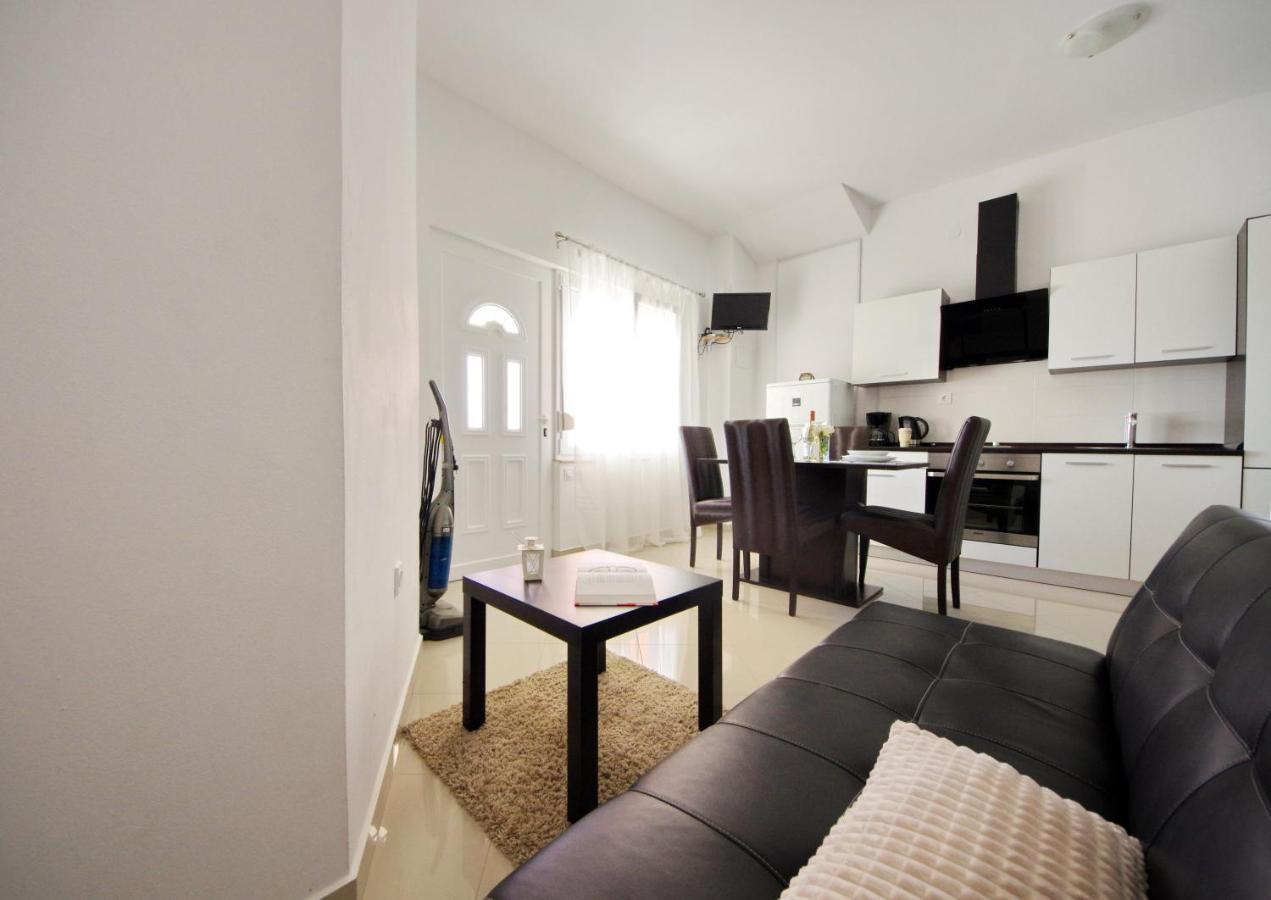 Apartmani Emili Sukošan 외부 사진