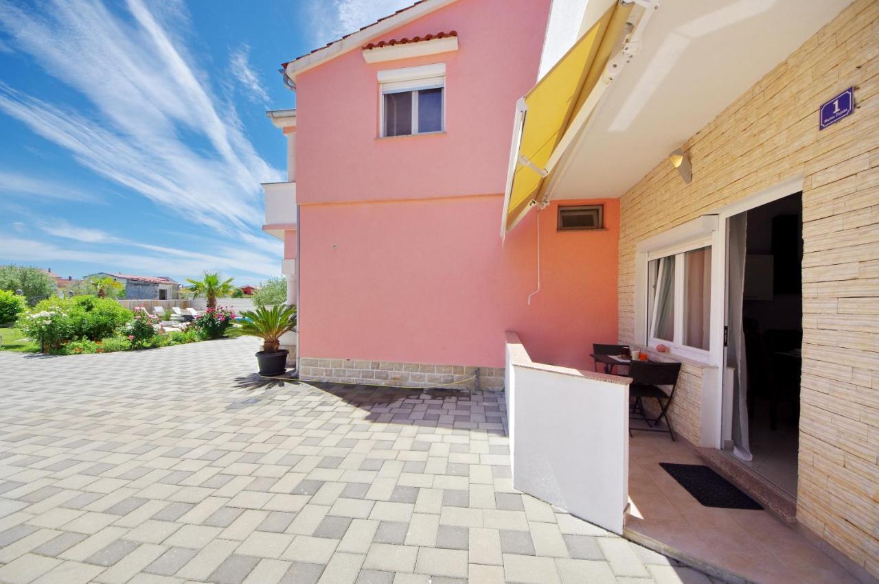 Apartmani Emili Sukošan 외부 사진