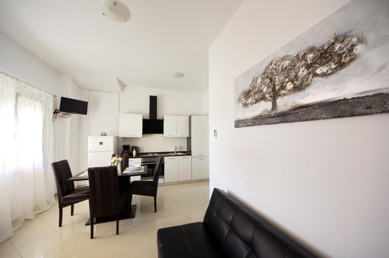 Apartmani Emili Sukošan 외부 사진