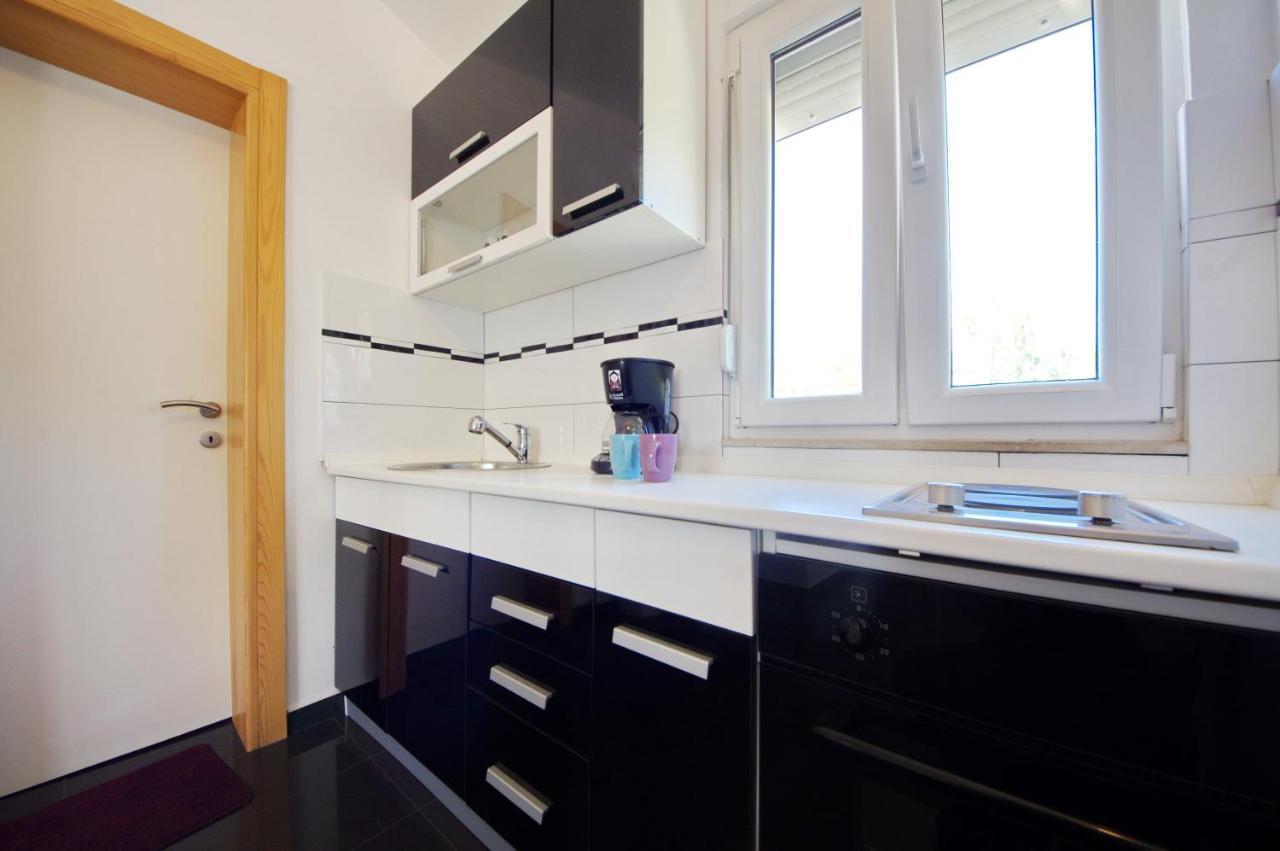 Apartmani Emili Sukošan 외부 사진